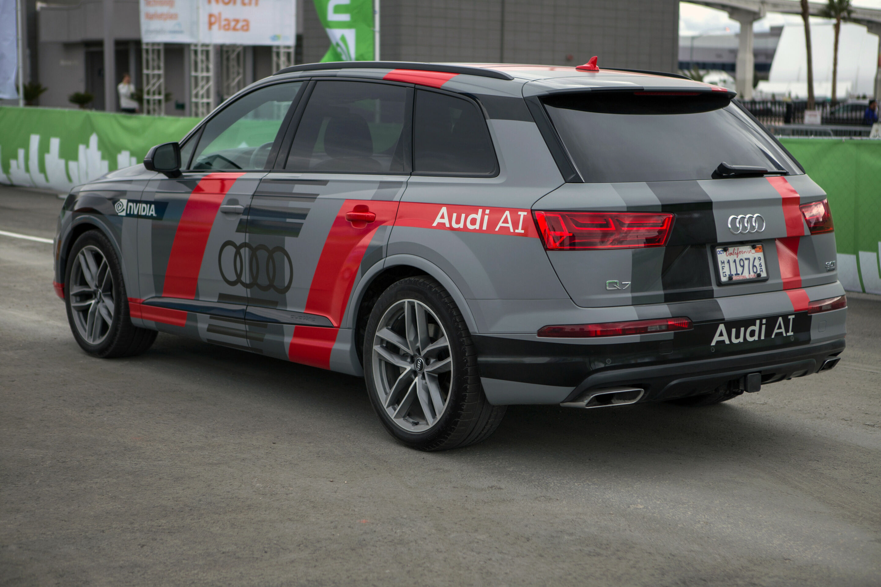 Audi Q7 deep learning concept - Audi Q7 deep learning concept