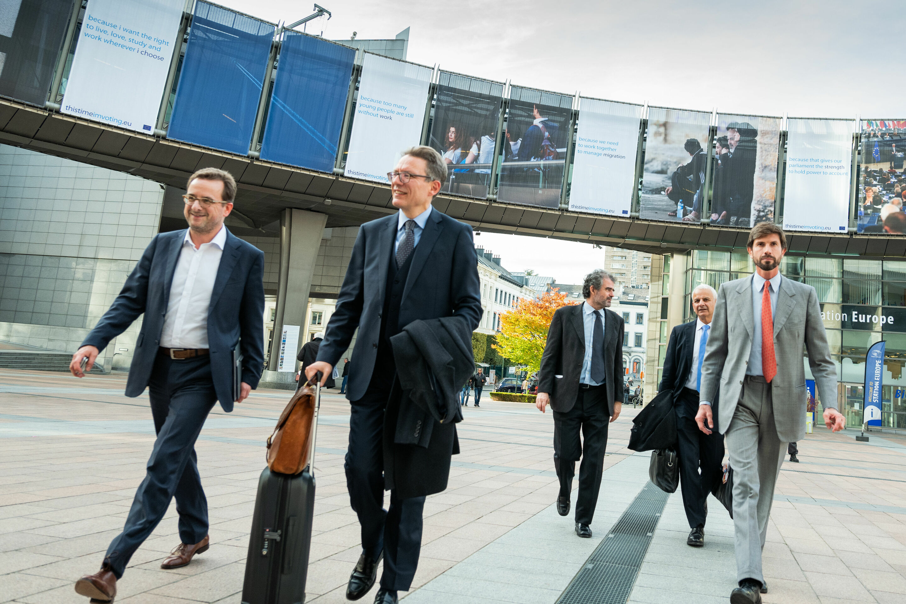 Audi and beyond initiative speak out for responsible use of AI in global forum “AI4People” - Audi CSO and CDO Roland Villinger (left) and Luciano Floridi (2nd from left), Director of Digital Ethics Lab at University of Oxford and Co-Founder of “AI4People”...