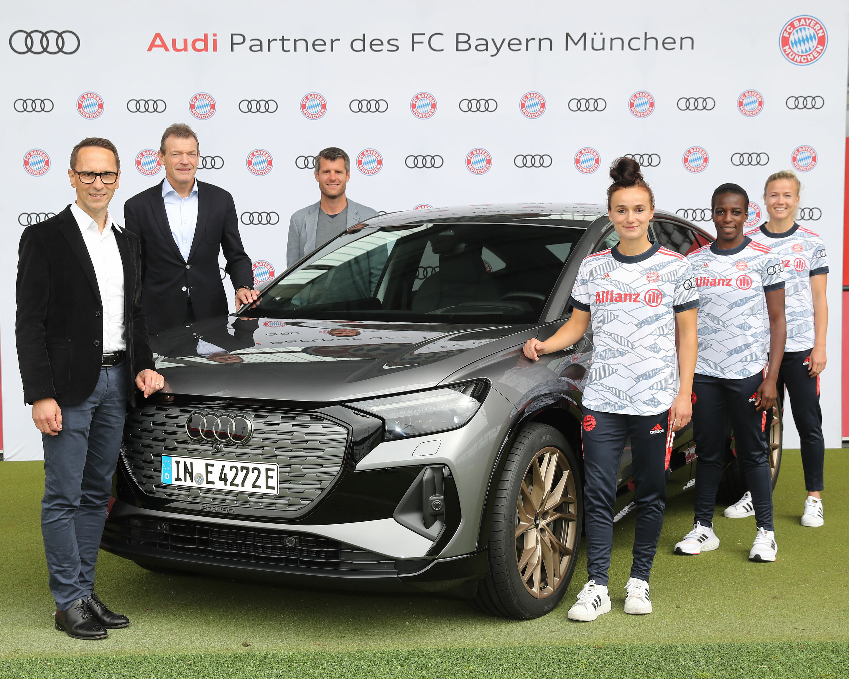 Audi becomes a partner of women’s soccer at FC Bayern Munich - f.l. Christian Schüller, Director, Sports Marketing Soccer at AUDI AG; Andreas Jung, Executive Board Member for marketing of FC Bayern München AG; Jens Scheuer, Head Coach of the FC Bayern...
