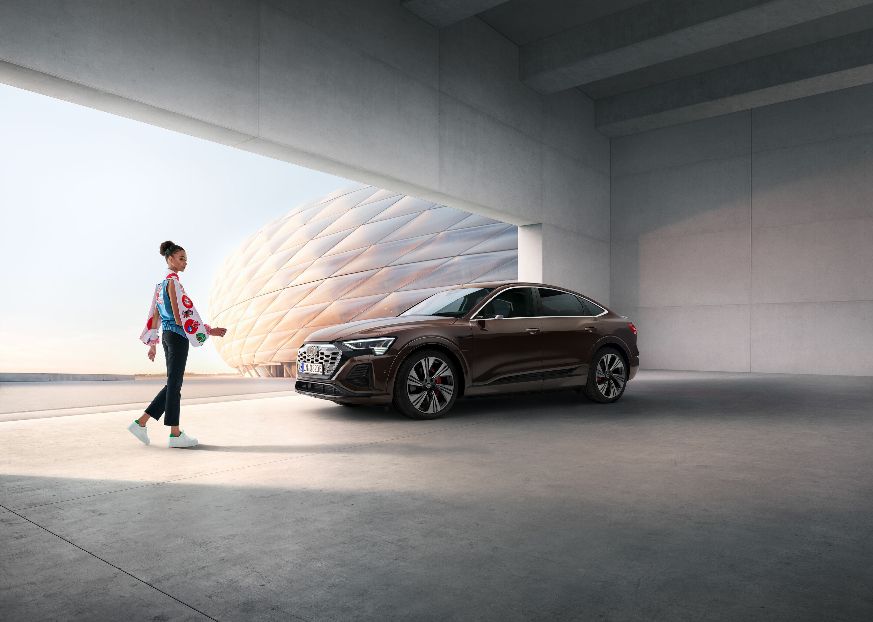 Audi and FC Bayern increase visibility for women’s football - Fashion-conscious supporters can buy the limited-edition patches in the online store of FC Bayern Munich, among other places.