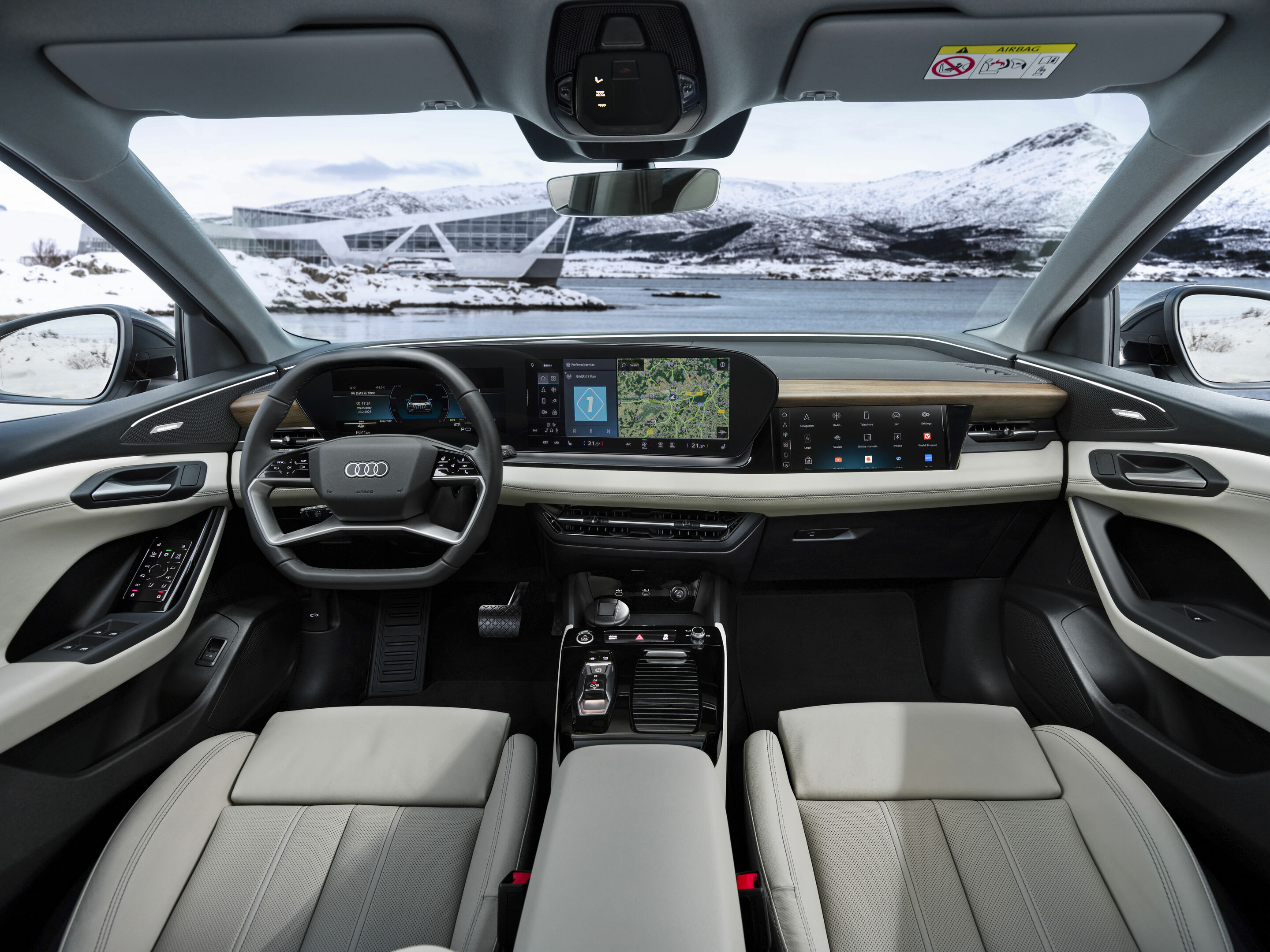 Audi Q6 e-tron quattro - Thanks to the newly developed electronic architecture E3 1.2, customers experience digitalization in the vehicle more directly than ever before.