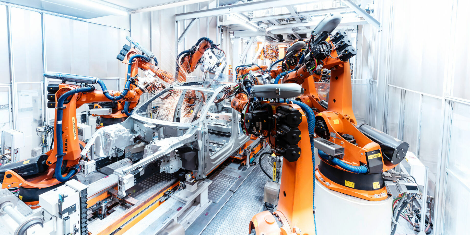 Production Audi Q6 e-tron at the Ingolstadt site - The degree of automation in the body shop is 87 percent.