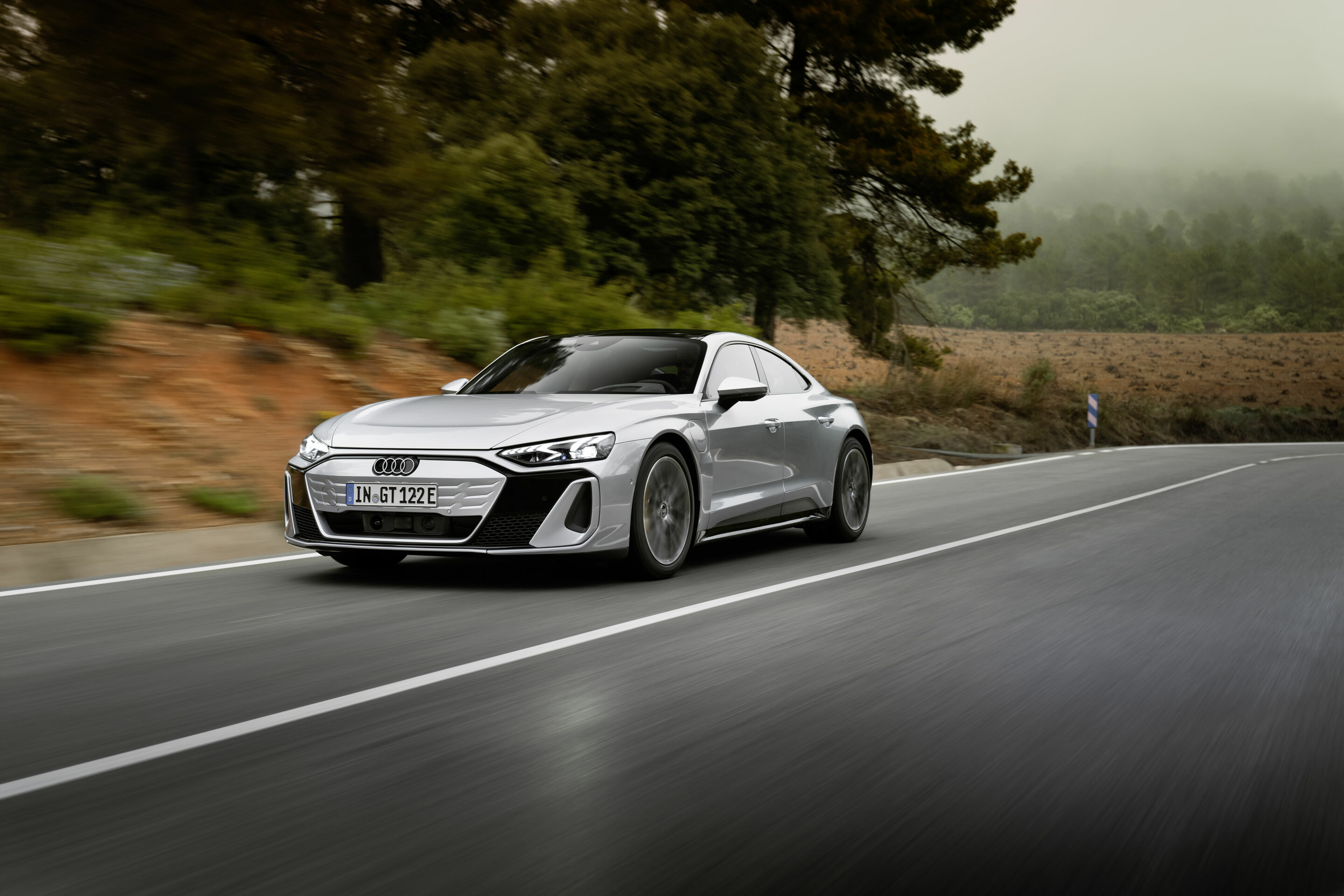 Audi S e-tron GT - Dynamic photo,
Colour: Florett silver metallic
