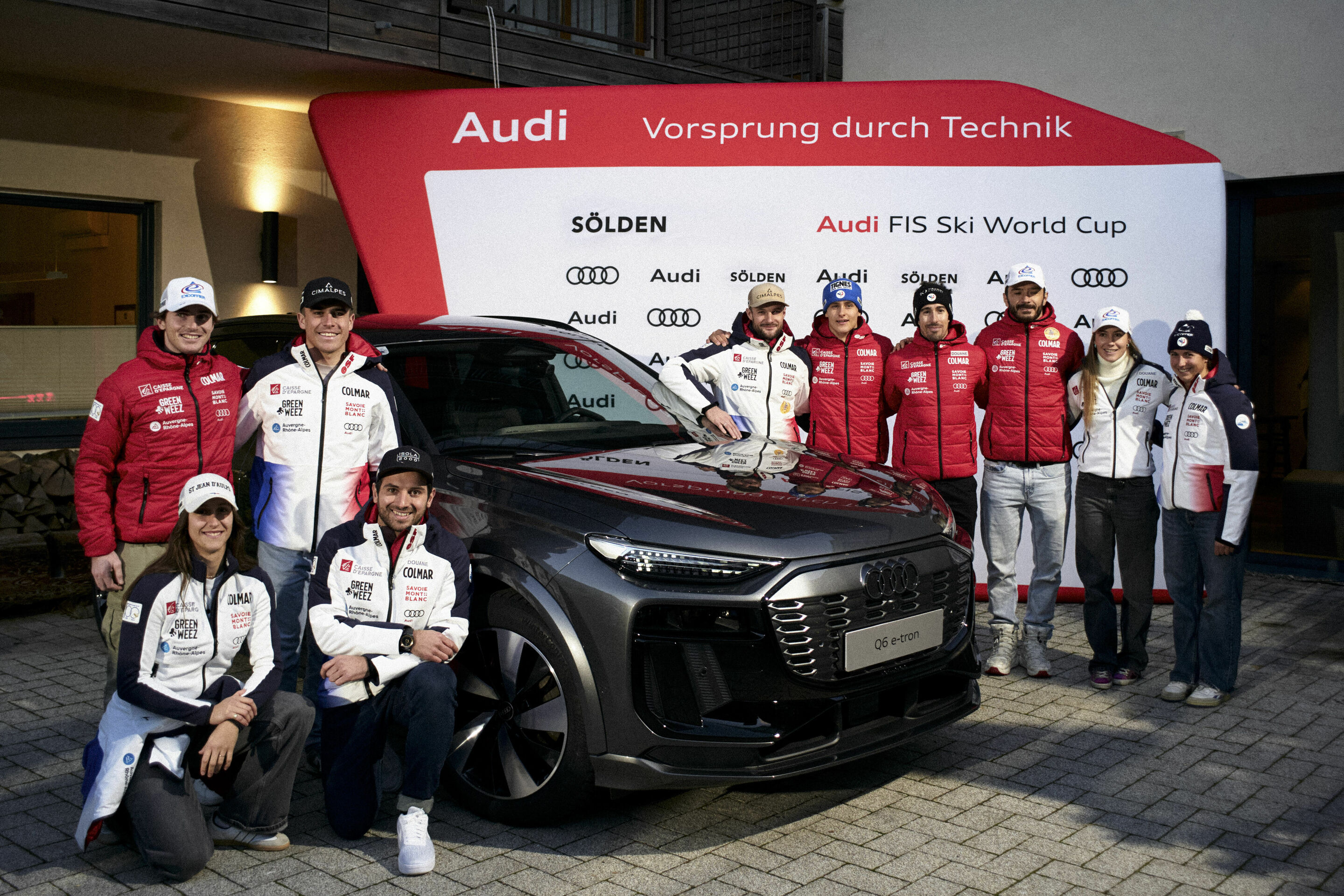 Audi at the Ski World Cup opener in Sölden - The Ski professionals with the new Audi Q6 e-tron.