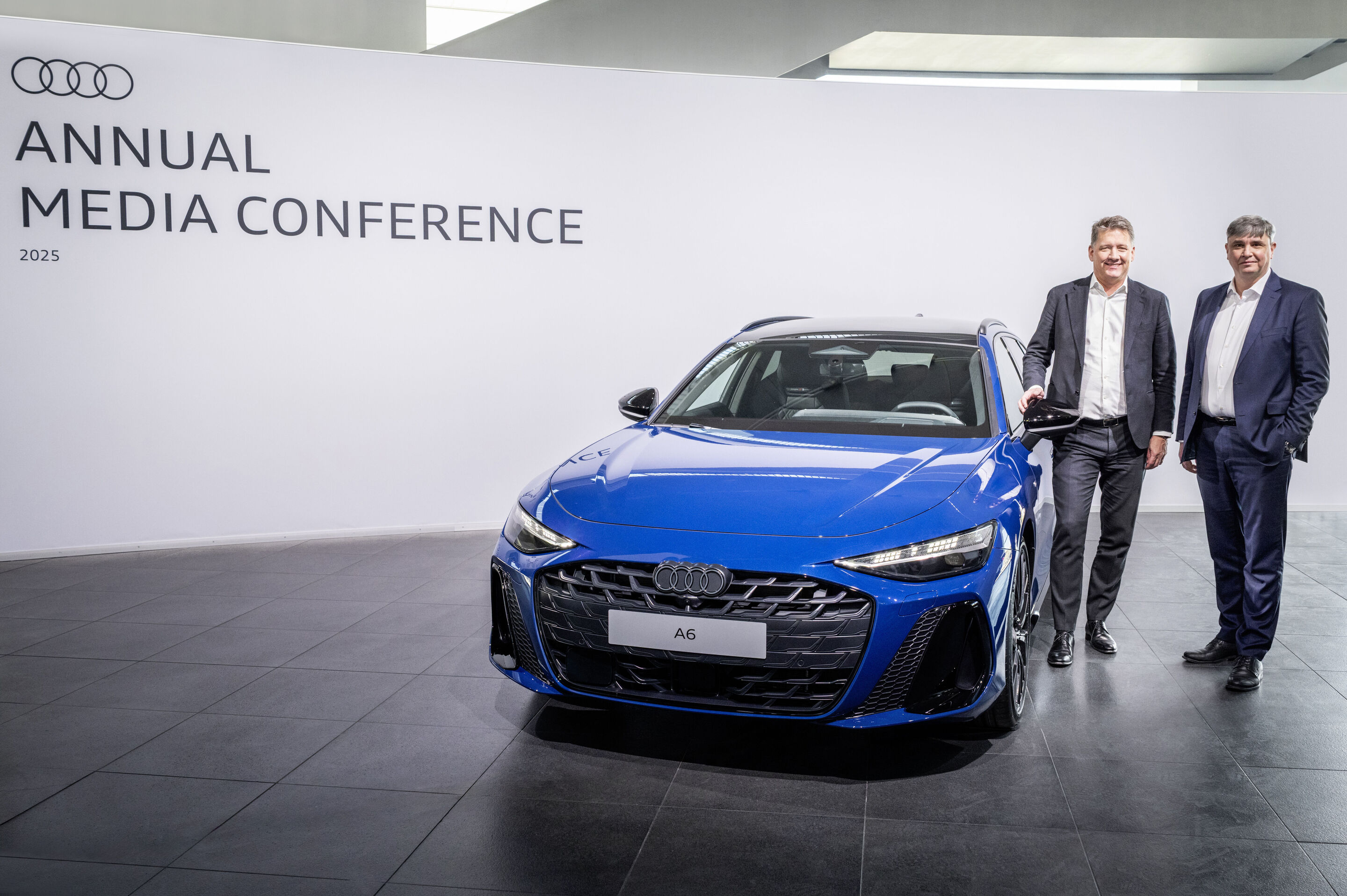 Annual Media Conference 2025 - Annual Media Conference of AUDI AG on March 18, 2025 - Gernot Döllner, Chairman of the Board of Management, and Jürgen Rittersberger, Member of the Board of Management for Finance, Legal Affairs and IT with the new Audi...