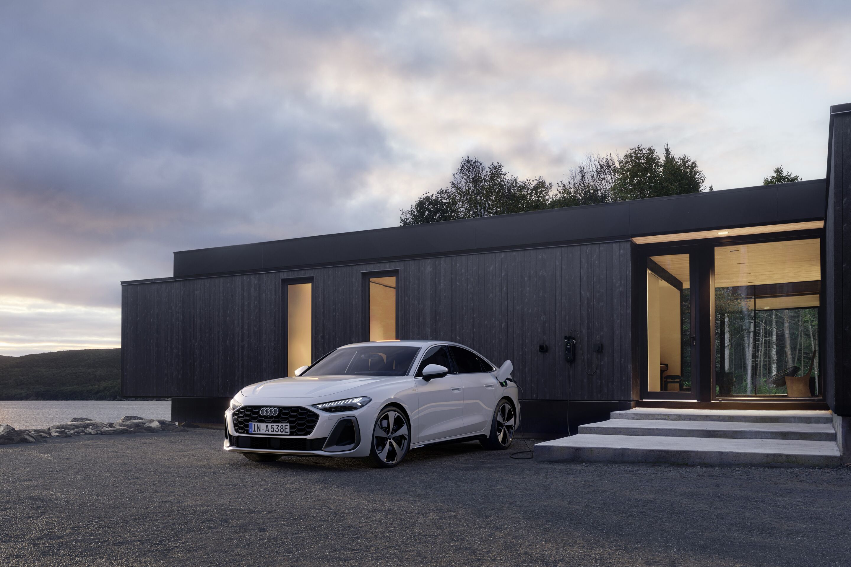 Audi A5 Sedan e-hybrid quattro - Static photo,
Colour: Glacier white