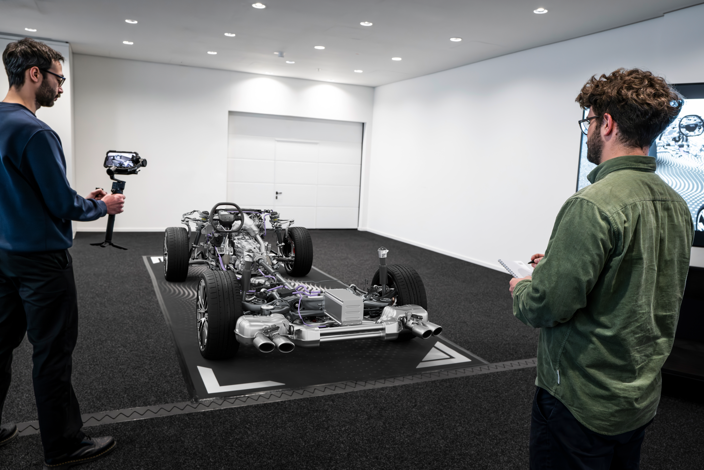 MHEV plus: the next generation of hybridization at Audi - Looking at a virtual exhibit: MHEV plus with its powertrain generator (PTG) achieves even greater efficiency with partially electric driving